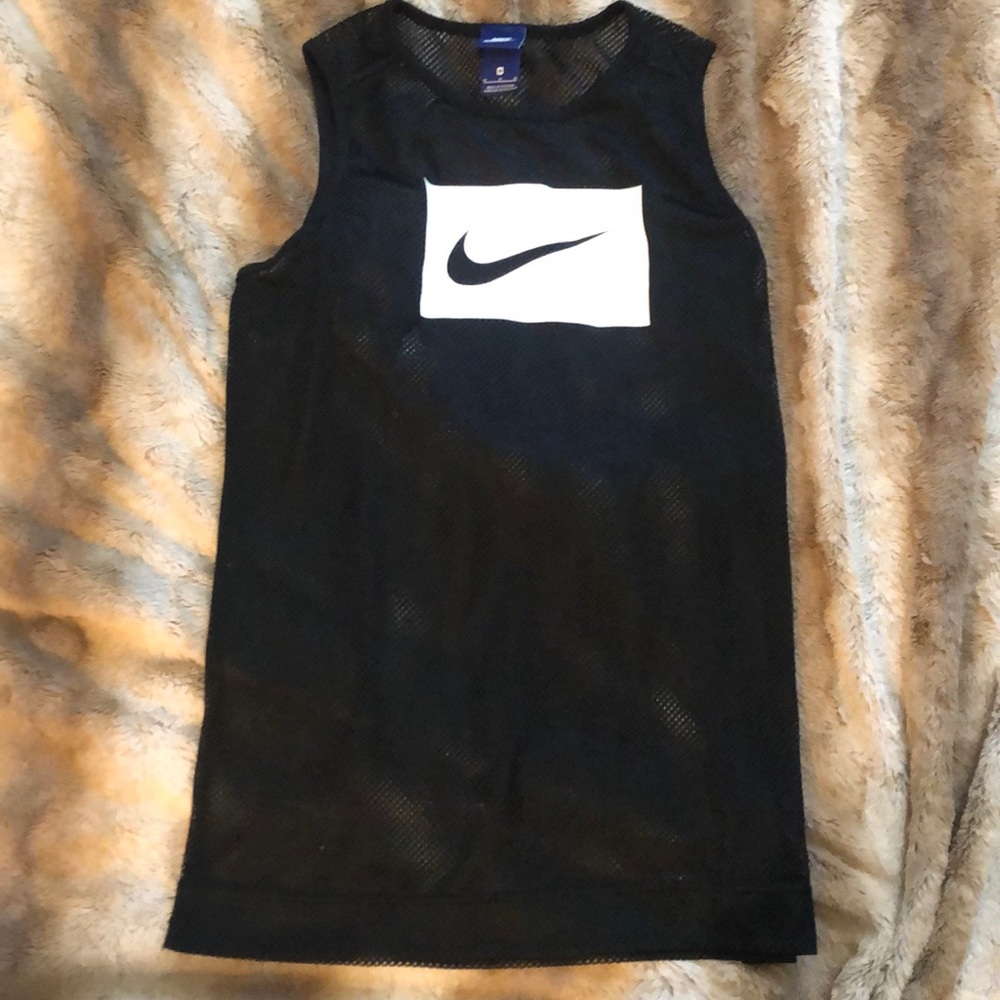 Black nike mesh tank top
